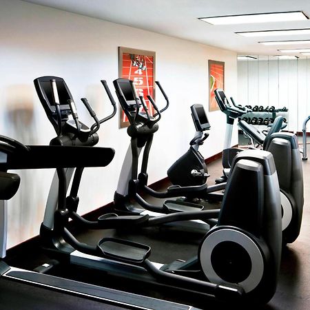 Four Points By Sheraton Richmond Airport Сандстън Екстериор снимка