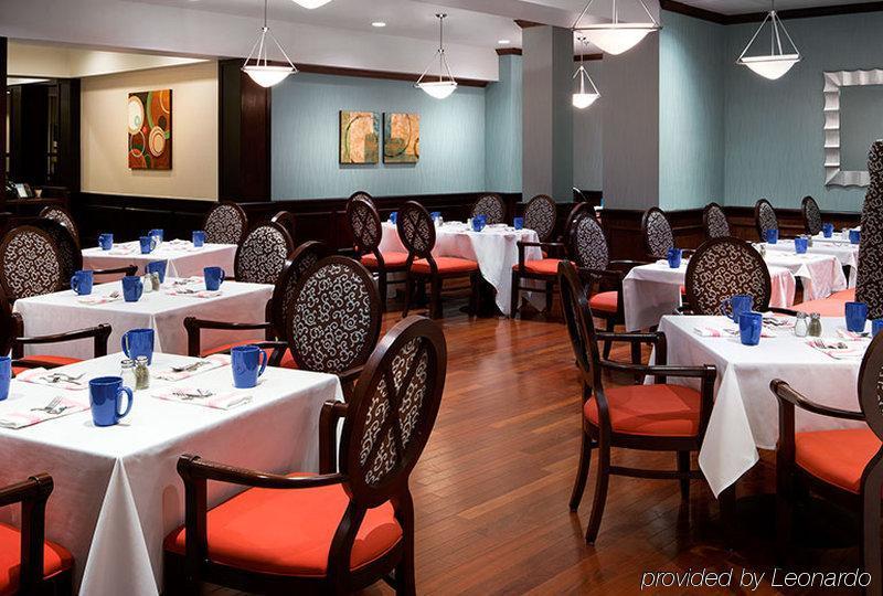 Four Points By Sheraton Richmond Airport Сандстън Екстериор снимка